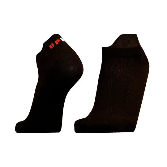 Front low black running socks side