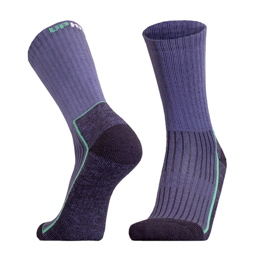 Saana turquoise hiking socks in Merino wool showing seamless toe design